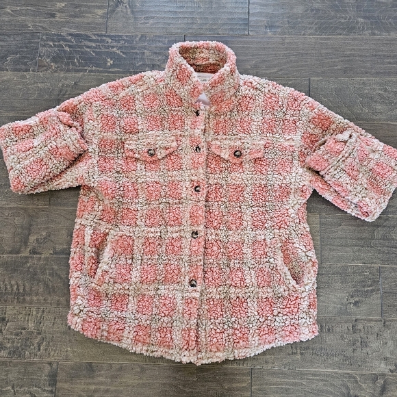 Illa Illa Oversized Women's Cozy Coral Pink & Cream Plaid Sherpa Jacket sz small - Picture 7 of 8